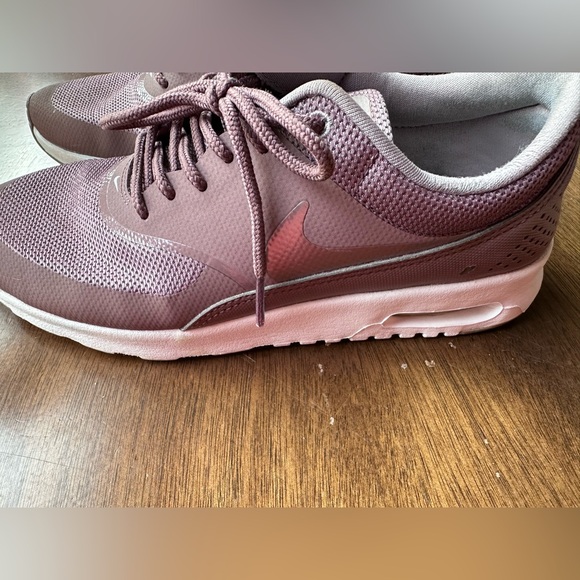 Nike Air Max Thea - Picture 2 of 8